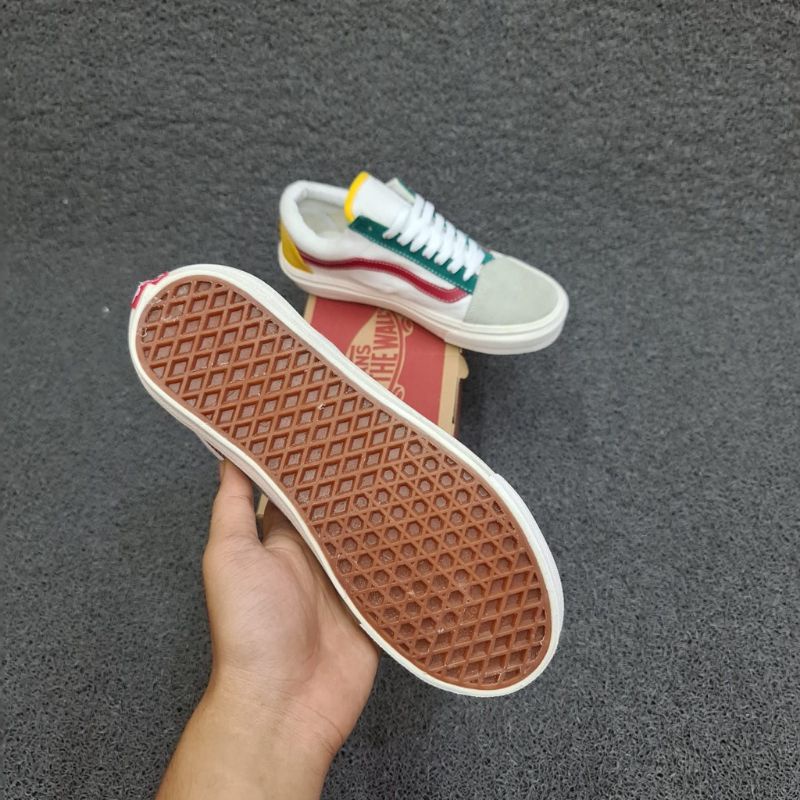 SEPATU SNEAKERS VANS OLDSKOOL GREY YELLOW GREEN SEKOLAH KERJA KULIAH PRIA WANITA COWOK CEWEK WHITE RED HANGOUT LIBURAN SANTAI KADO HADIAH BERKUALITAS TERJANGKAU TERMURAH ABU KUNING HIJAU