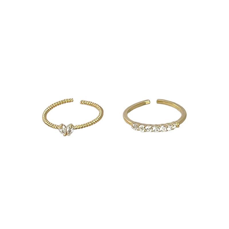 YEEZII 2pcs / Set Cincin Zircon Bentuk Hati Warna Emas Untuk Wanita
