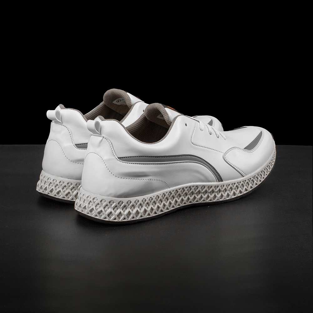 AXTON WHITE |ManNeedMe x FLAZHBACK| Sepatu Sneakers Pria Casual / Sepatu Running ORIGINAL