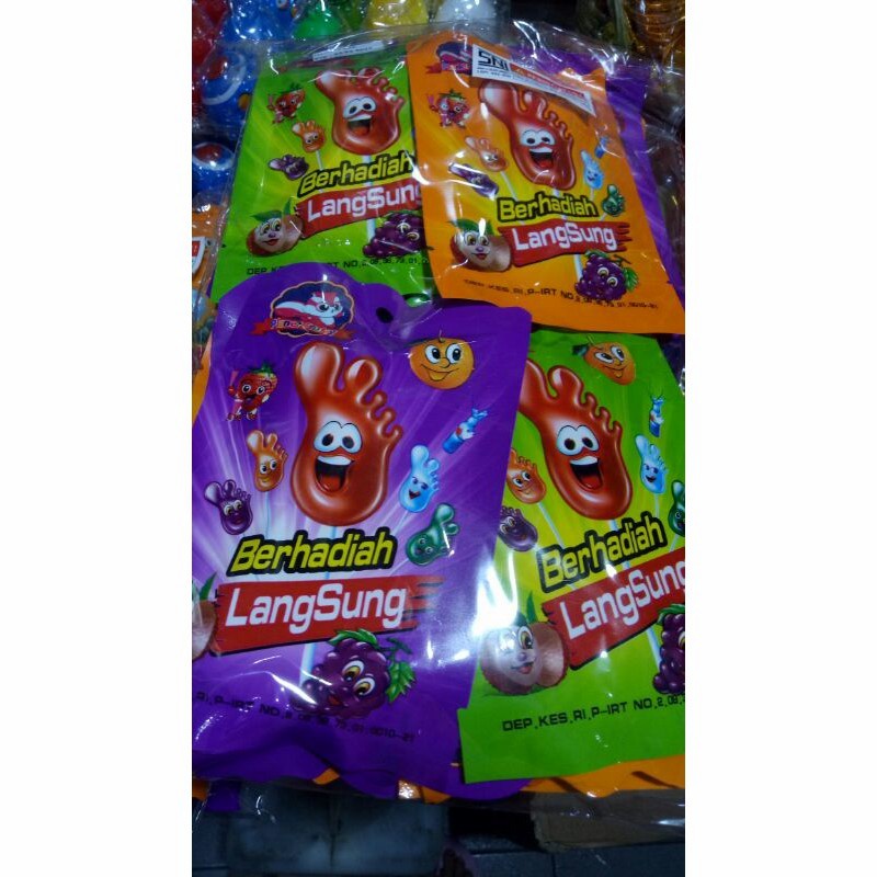 

PLANET FRUTTY PERMEN KAKI ISI 20 PCS