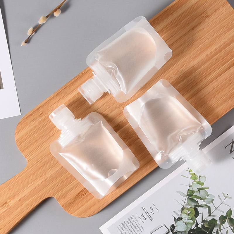 Botol Refill Tempat Sabun Cair botol refill Travel Plastik Fliptop Travel Organizer 30ML 50ML 100ML / Botol Refill Sabun Pouch Tempat Sabun Travel Flip top Serbaguna / Tas Dispenser Lotion Model Lipat Tahan Bocor Dengan Corong