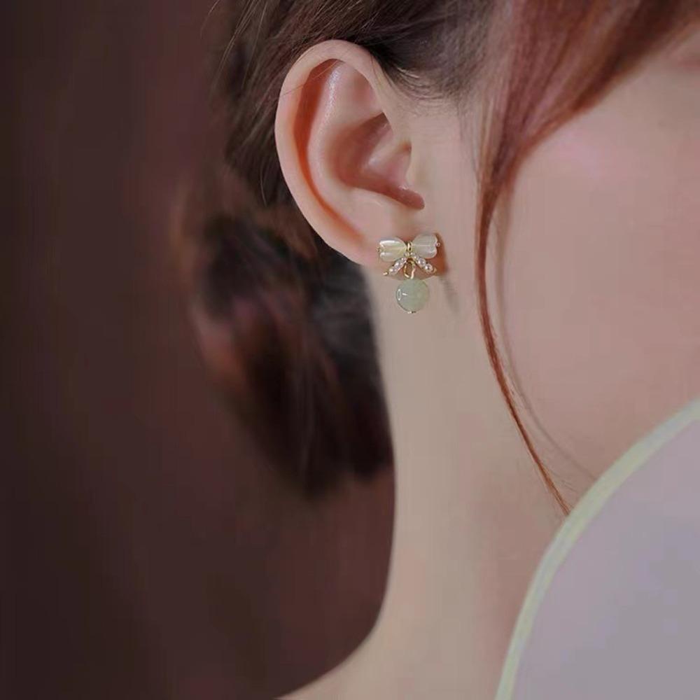 Anting Pejantan Mutiara Agustinina Temperamen Trendi Wanita Giok Indah Alloy Anting Gaya Korea