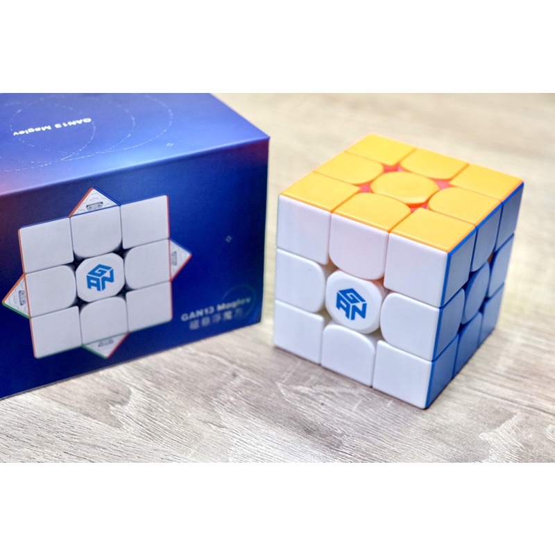 RUBIK 3x3 GAN 13 MAGLEV 3x3 STIKERLESS - GAN 13 MAGLEV FROSTED