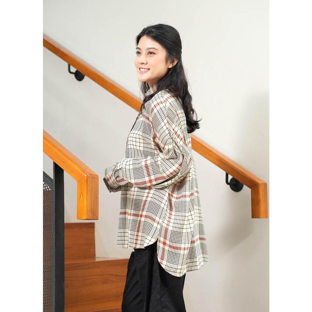 Ixora Selli Oversized Shirt - Kemeja Wanita Oversized Lengan Panjang