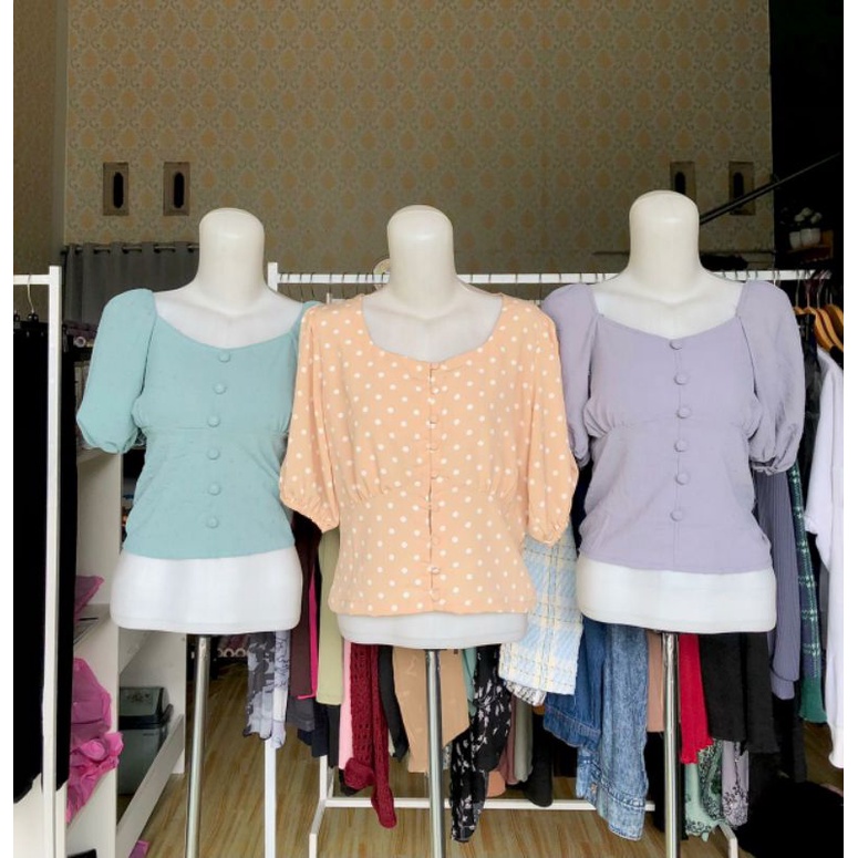 Blouse Reina Button Warna Nude