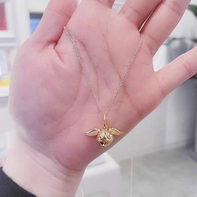 Pandora Kalung Emas 18K Hias Liontin Snitch Harry Potter Untuk Wanita