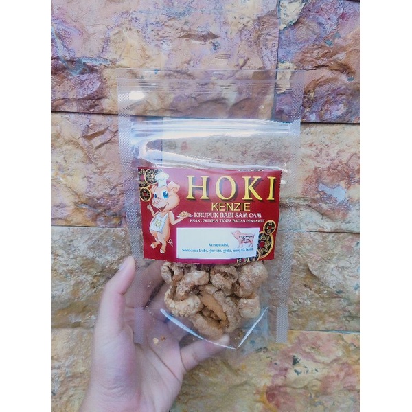 

KRUPUK BABI SAMCAM HOKI KENZIE (35Gram)