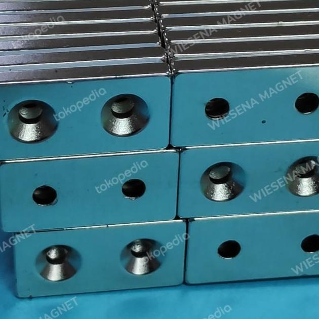 Magnet Neodymium 40x20x5mm (hole 10/5mm) N52