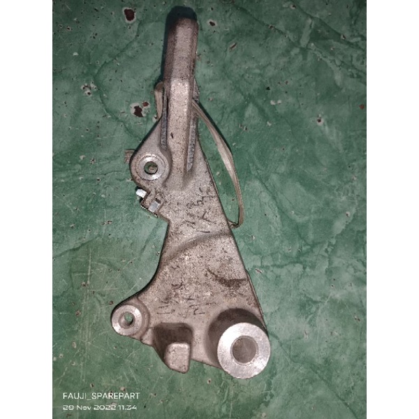 breket dudukan kaliper cakram belakang Jupiter MX