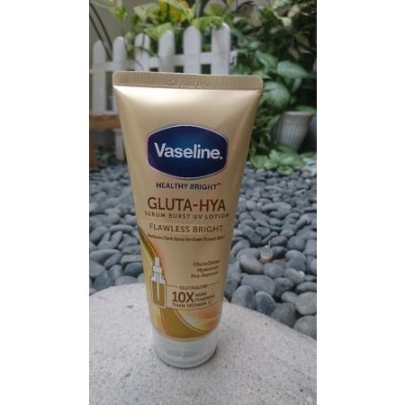 Vasselin Gluta Hya Serum