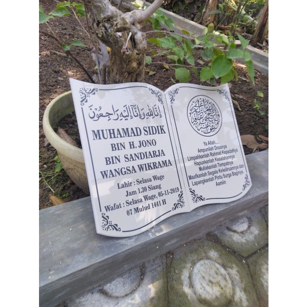 Batu nisan granit putih lempengan model buku ukuran 20x30cm