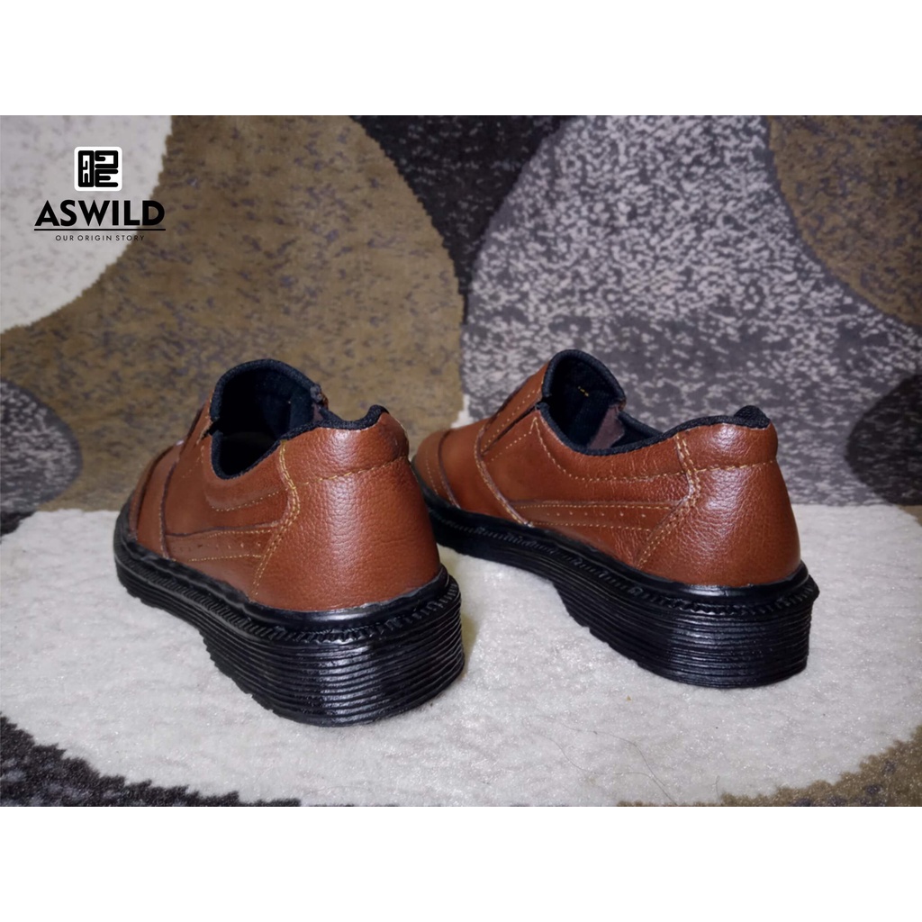 Aswild Omoshiroi - Sepatu Slip On Kulit Pria Loafers Kasual