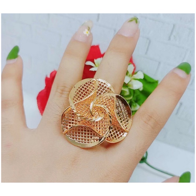 Cincin Titanium Lapis Emas Model Bunga Kendari Best Seller