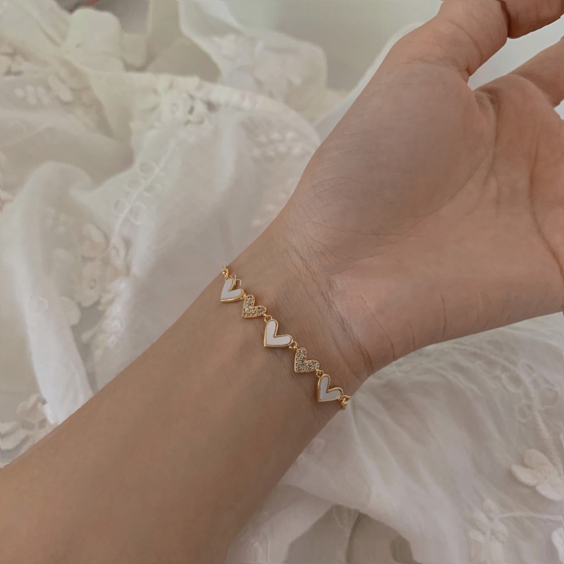 Gelang Kristal Bentuk Hati Bahan Alloy Gaya Korea Untuk Wanita