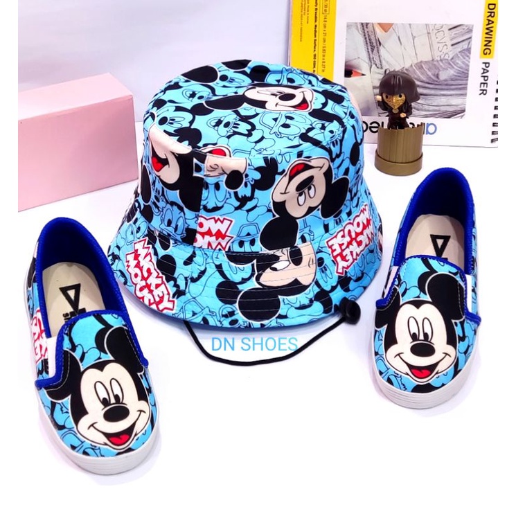 Paket Sepatu Anak Perempuan laki laki dan Bucket Hat Anak Perempuan Paket Slip On dan Topi Bucket Anak Perempuan usia 2 - 12 tahun Karakter Miki Biru Lucu