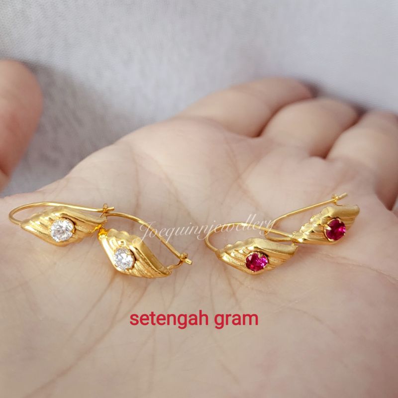 anting kerang emas muda stengah gram