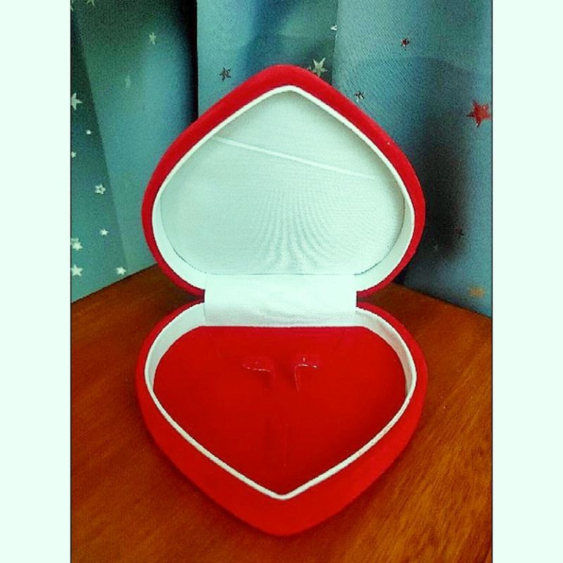 Kotak Tempat Set Hati Perhiasan Bludru Love Cincin Kalung Anting Untuk Hantaran