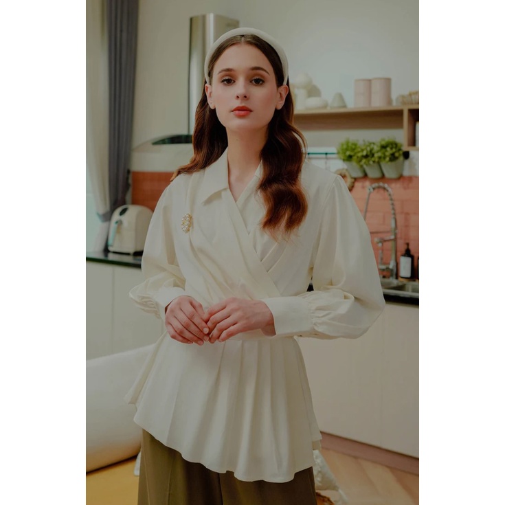 Riana Wrap Top - White Terracotta Benang jarum benangjarum XS S M L XL XXL buttonscarves nada series