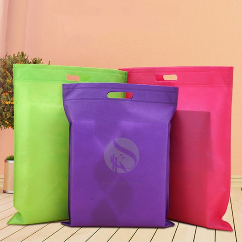 

Tas Spunbond / goodie bag oval murah 25x35 press / spunbun/tas kain