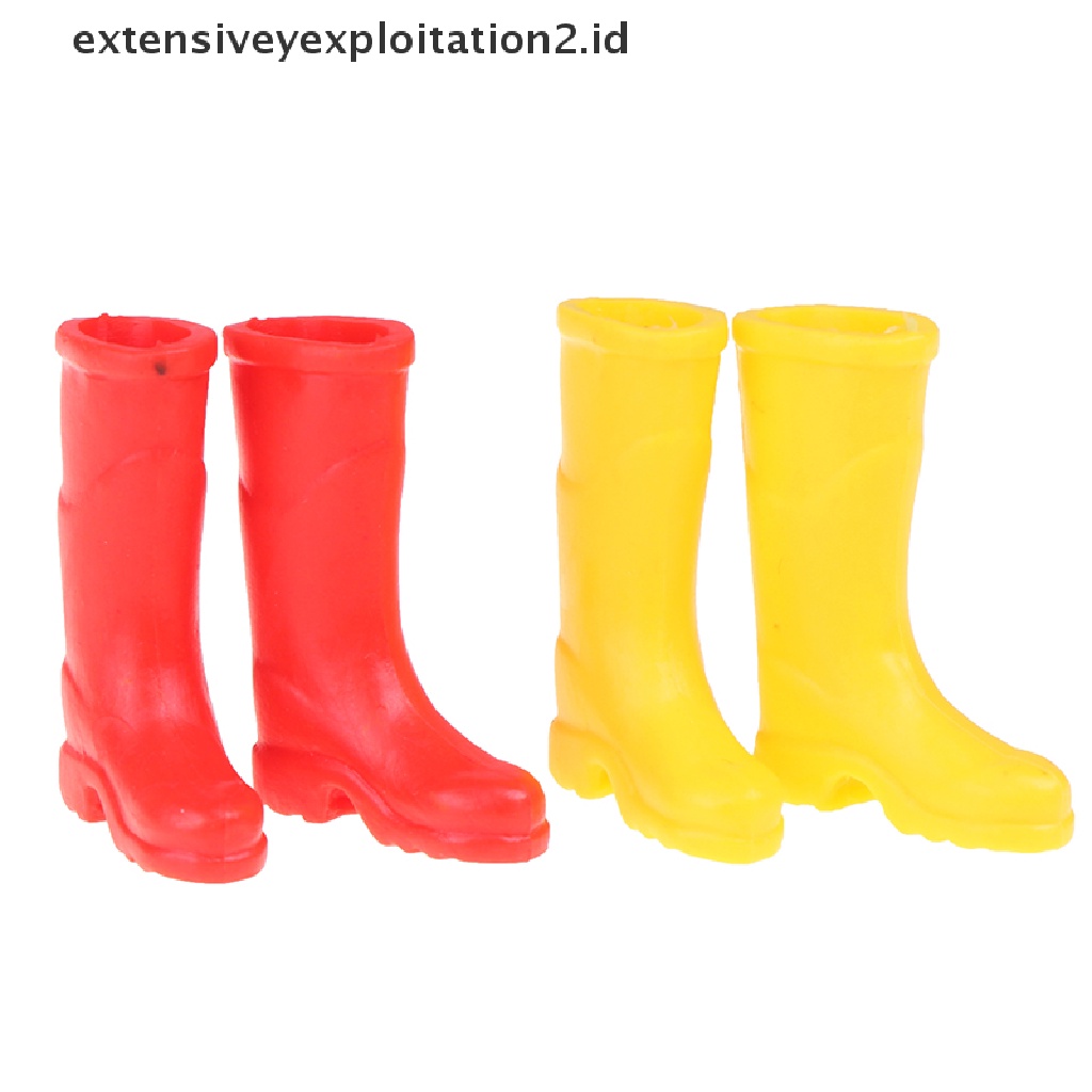 Mainan Miniatur Sepatu Boots Hujan Warna-Warni Untuk Aksesoris Rumah Boneka 1 / 12  .