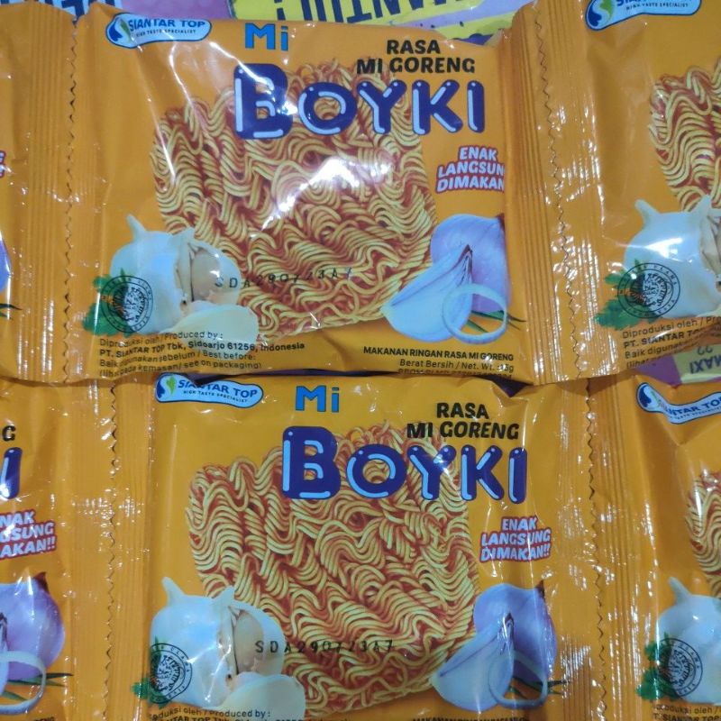 mi boyki makanan ringan rasa mi goreng 1 renteng