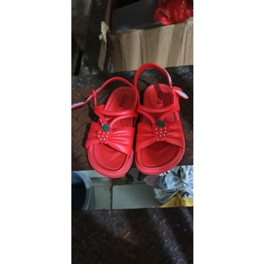 Preloved Sendal Karet Anak Perempuan Cute Strawberry No 28