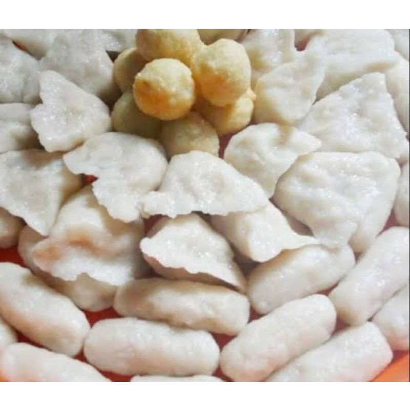 

pempek ikan tenggiri cek tini (asli Palembang)