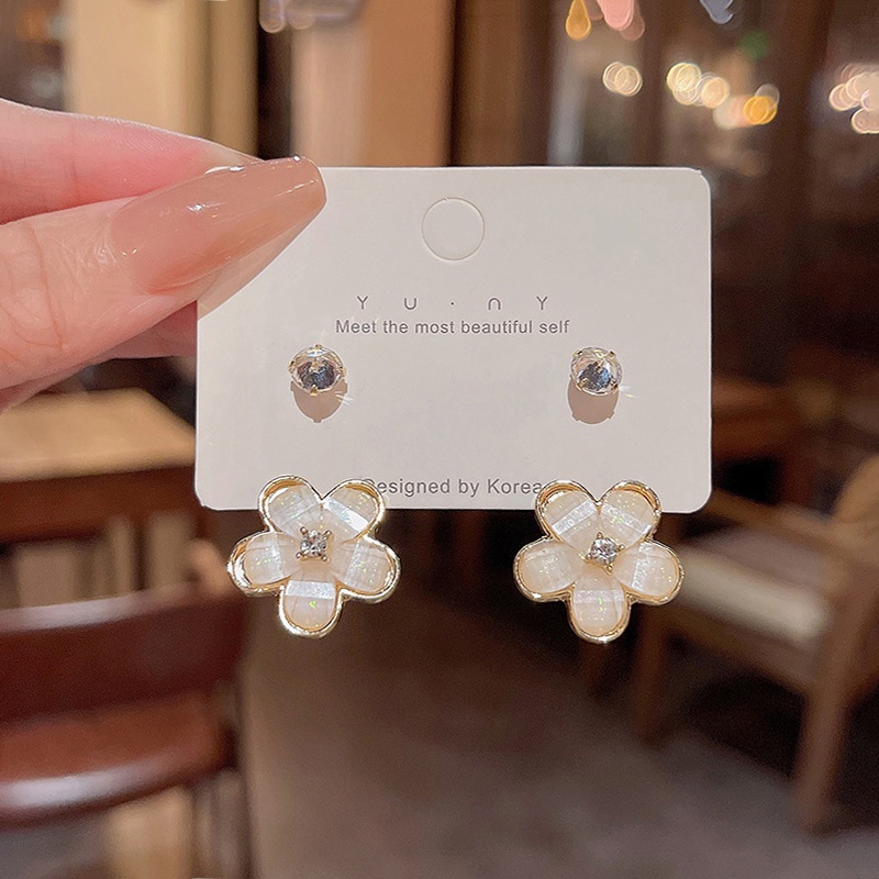 Anting Tusuk Sterling Silver 925 Model Bunga Mewah Untuk Wanita