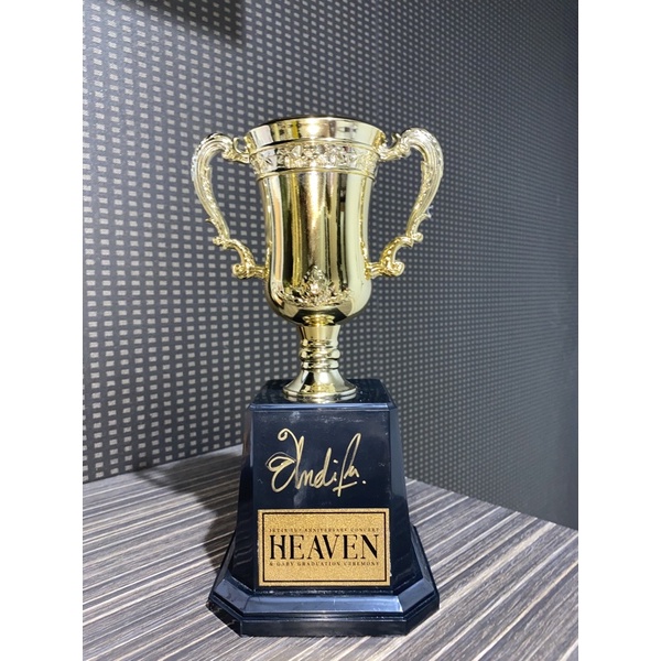 Piala Signed Indira JKT48