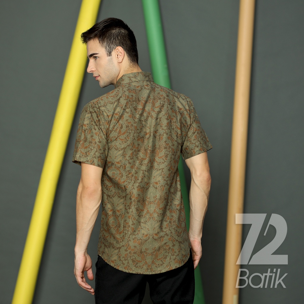 KEMEJA BATIK PRIA Lengan Pendek Premium Hijau Kraton Lawasan Jogja Solo Soga 723135 Cap 72 - Baju Kemeja Atasan Pakaian Setelan Batik Pria Cowok Laki Laki Remaja Keluarga Kantor Lengan Pendek Modern Slimfit Slim Fit Premium Kekinian