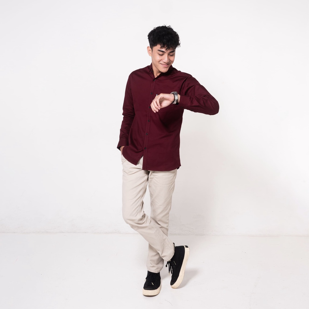 Gizmo - Kemeja Pria Basic Cotton Premium Maroon