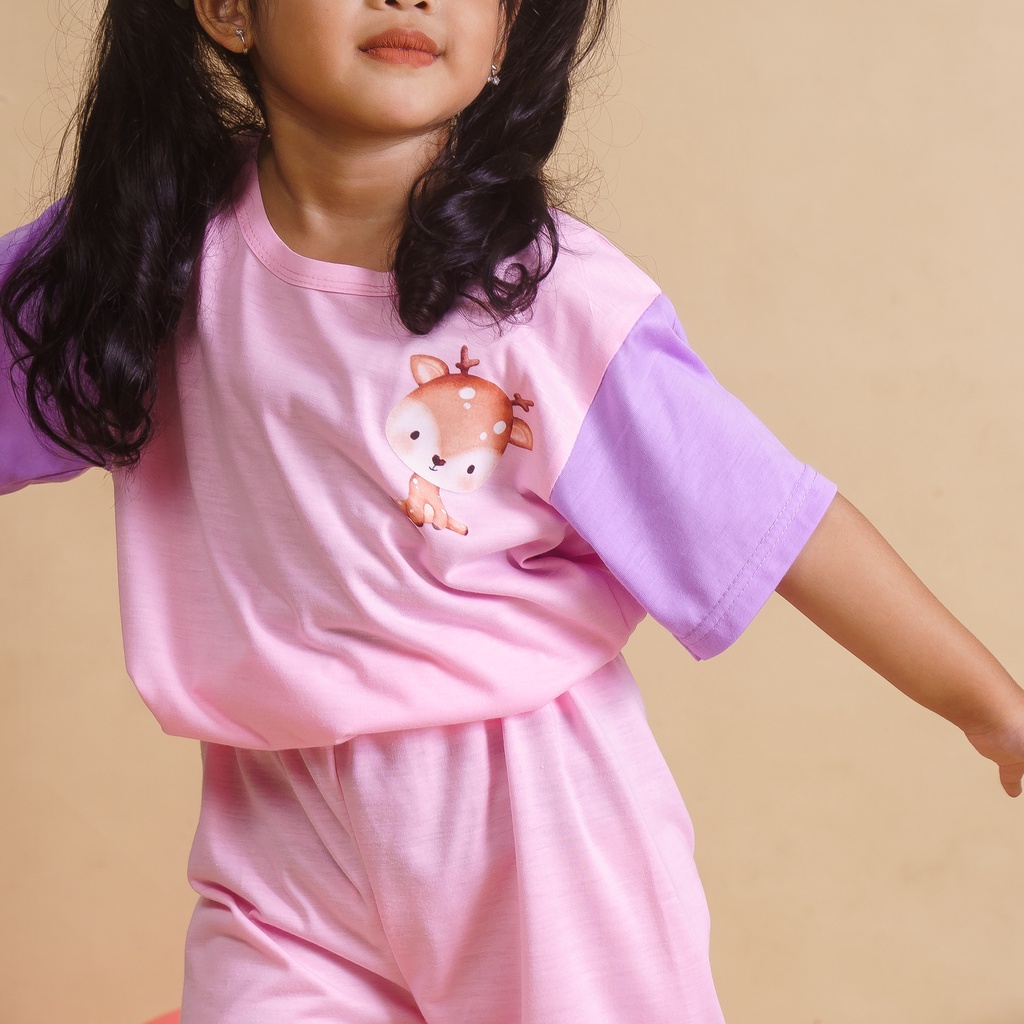 Setelan Baju Kaos Oversize Anak Perempuan