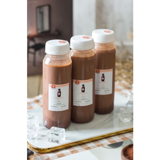 

DarkChocoMilk-VaniaBakedHouse