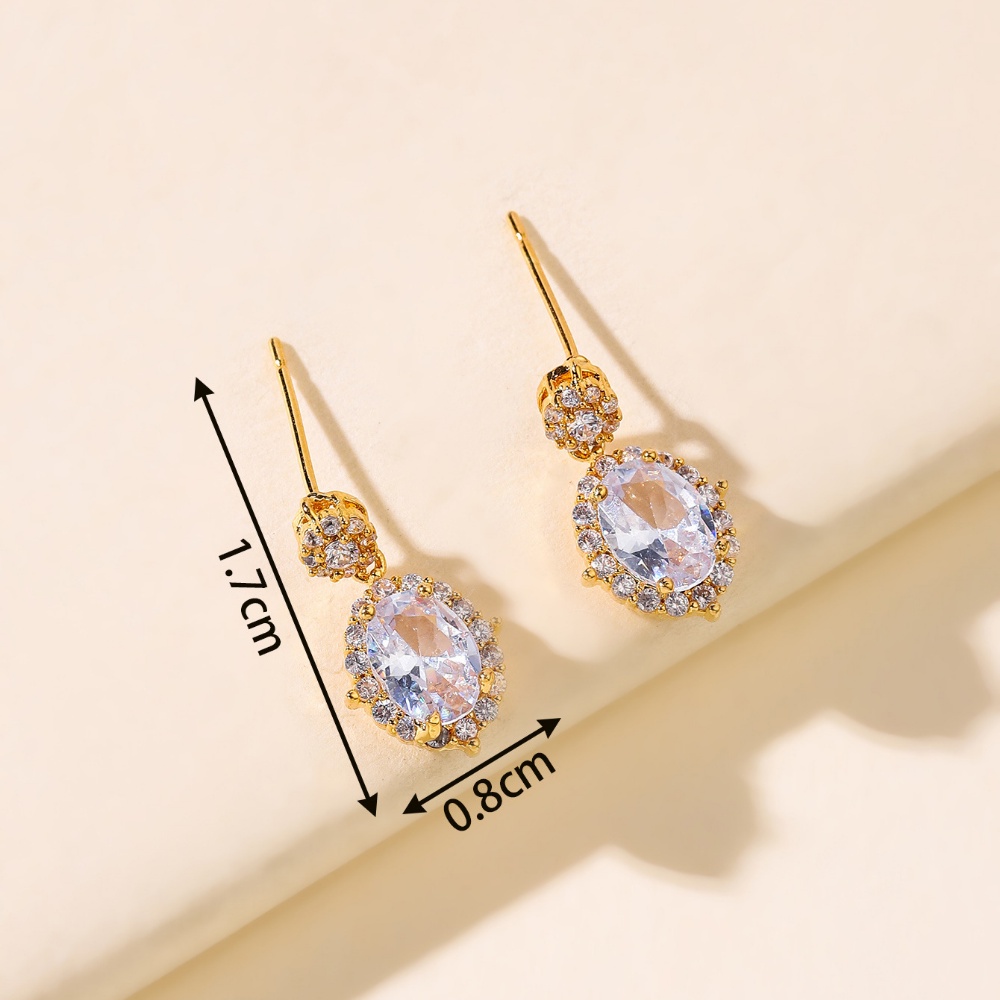 Anting Bentuk Oval Aksen Berlian Imitasi Untuk Wanita