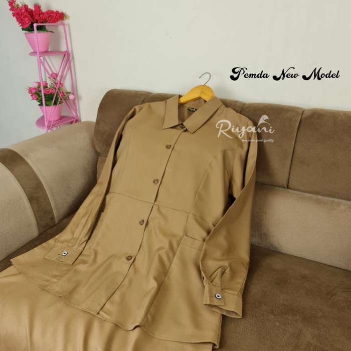 Seragam Pemda Wanita Riyani