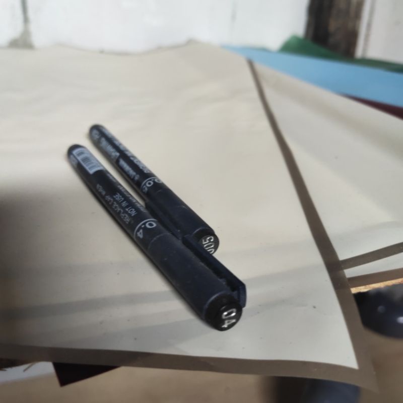 

Bolpen Drawing
