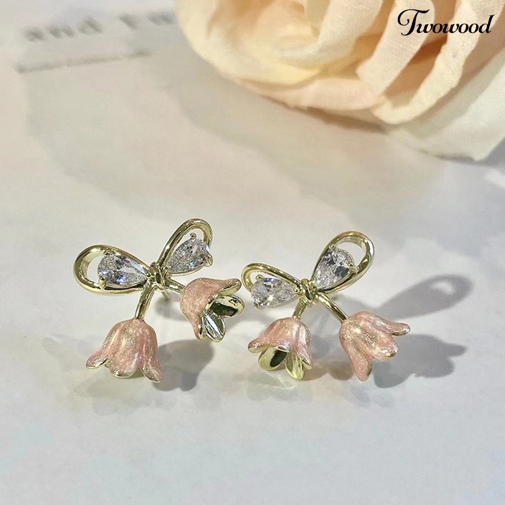 1 Pasang Anting Stud Bentuk Bunga Tulip Kecil Gaya Korea Untuk Wanita