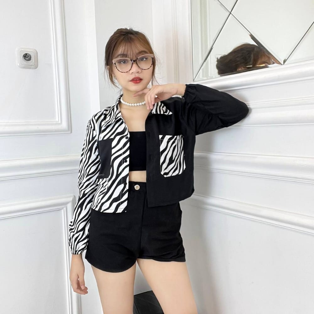 RD FASHION KEMEJA MIKAMOO / KEMEJA CROP / kemeja TWO TONE / KEMEJA VIRAL / MIKA CROP TOP BLOUSE