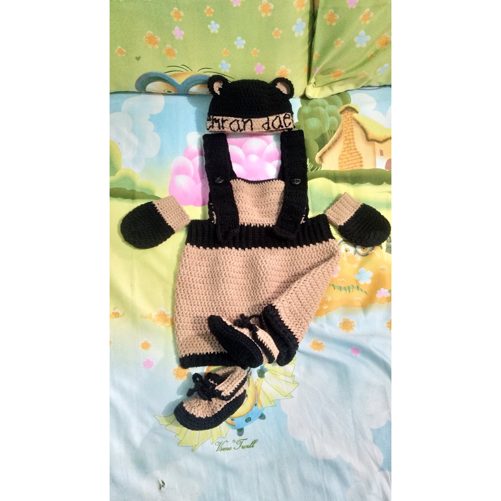 1 set stelan 4 in 1 yang terdiri dari baju romper rajut sepatu sarung tangan topi bisa tambah nama u