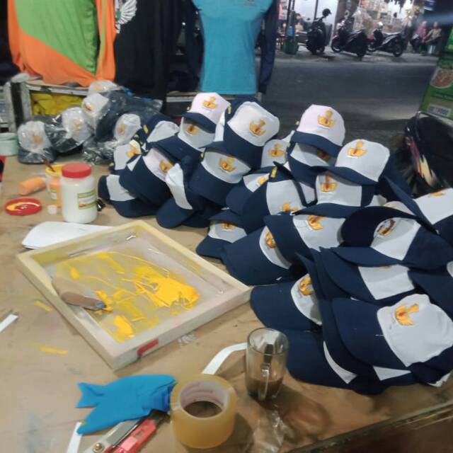 Topi smp bordir belakang karet / warna biru / warna biru putih 10pcs