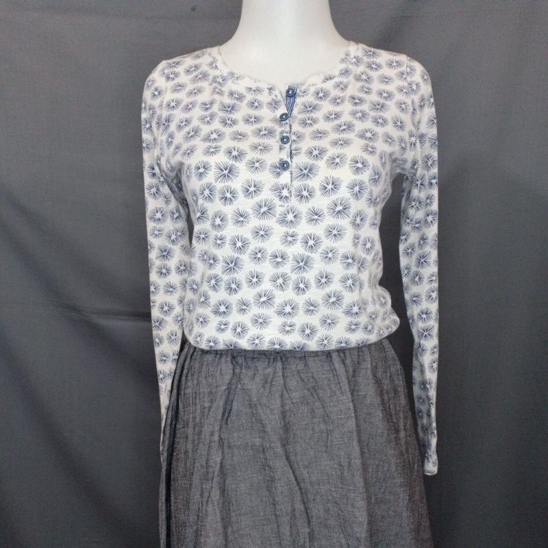 KP01 kaos putih motif lengan panjang