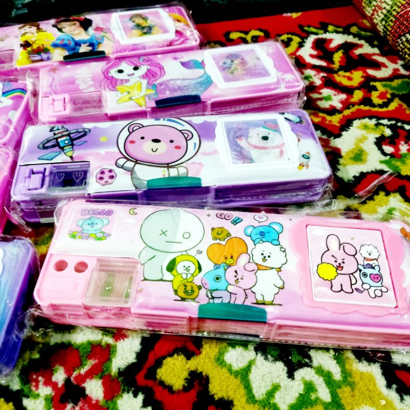 

SATUAN Kotak Pensil Tempat Pensil Magnet Kalkulator Anak Karakter Animasi Lucu