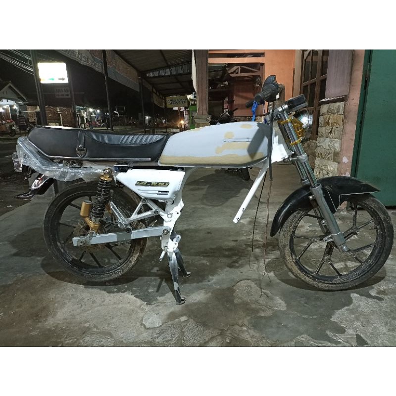 shock depan cbr old Thailand