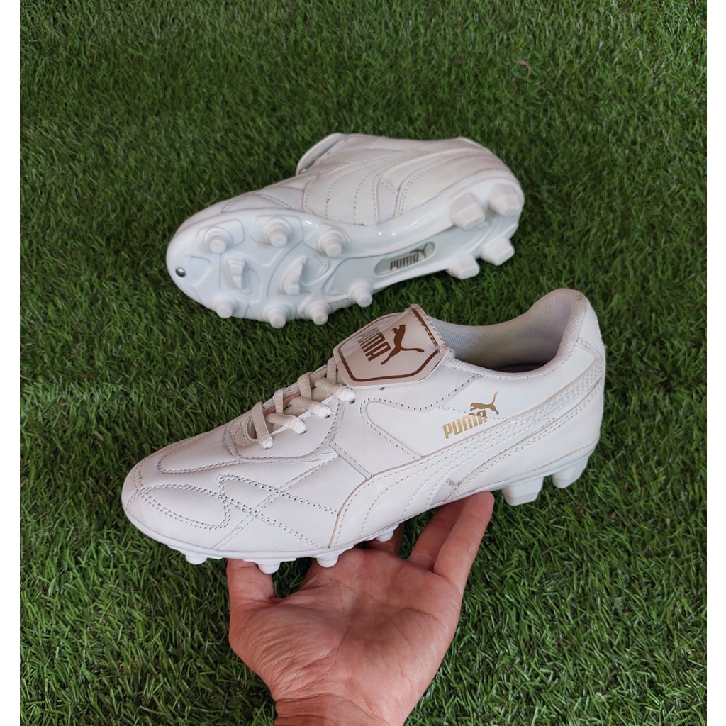 Sepatu Bola puma bahan kulit / sepatu pria bola murah