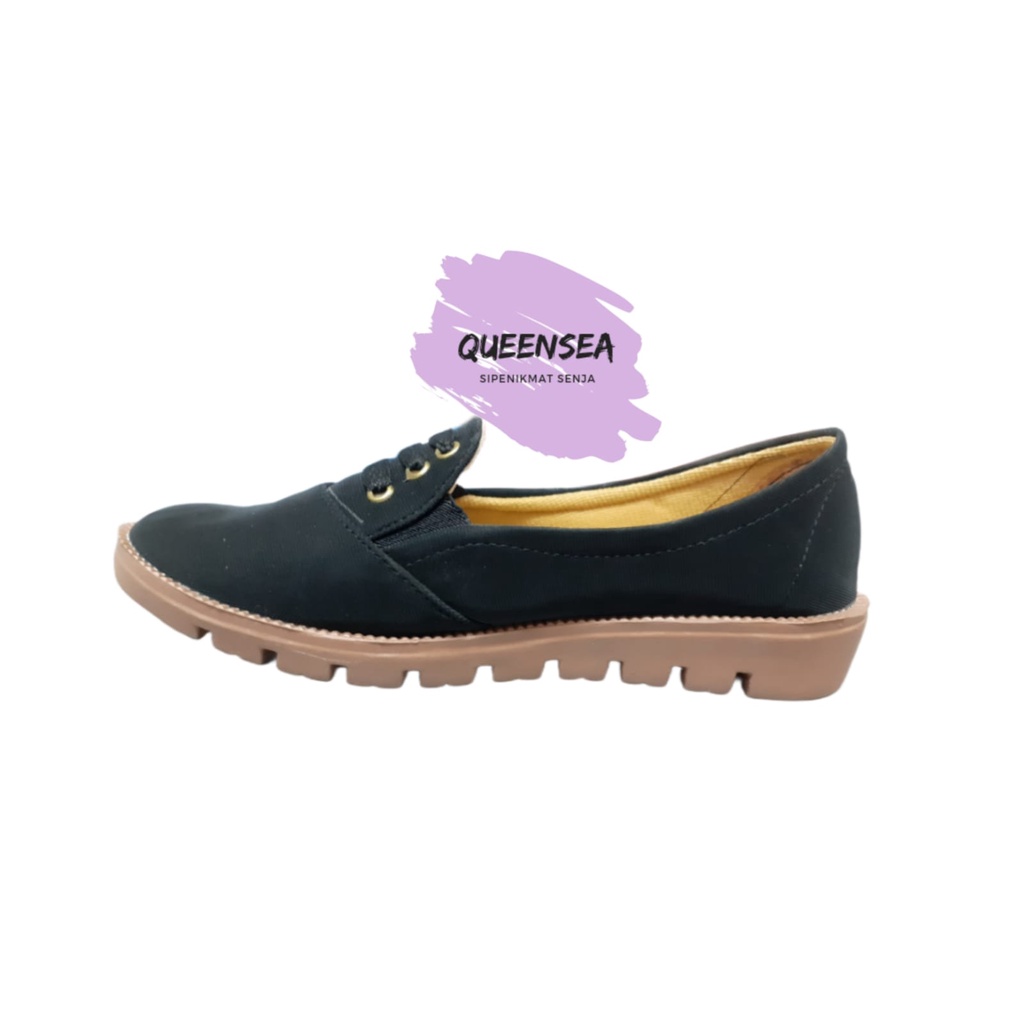 Sepati Slip On Wanita