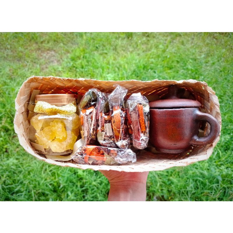 

Hampers Wedang uwuh gelas tanah. paket oleh-oleh. hadiah. gift. kado.