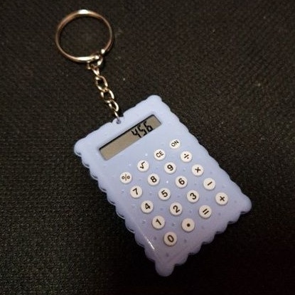 KALKULATOR MINI gantungan kunci 8 digit pink biru blue hijau green calculator keychain biskuit macaron
