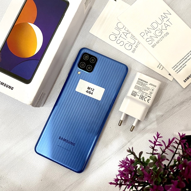 Samsung M12 Ram 4 rom 64 Gb second Like new Fullset jaminan original bergaransi