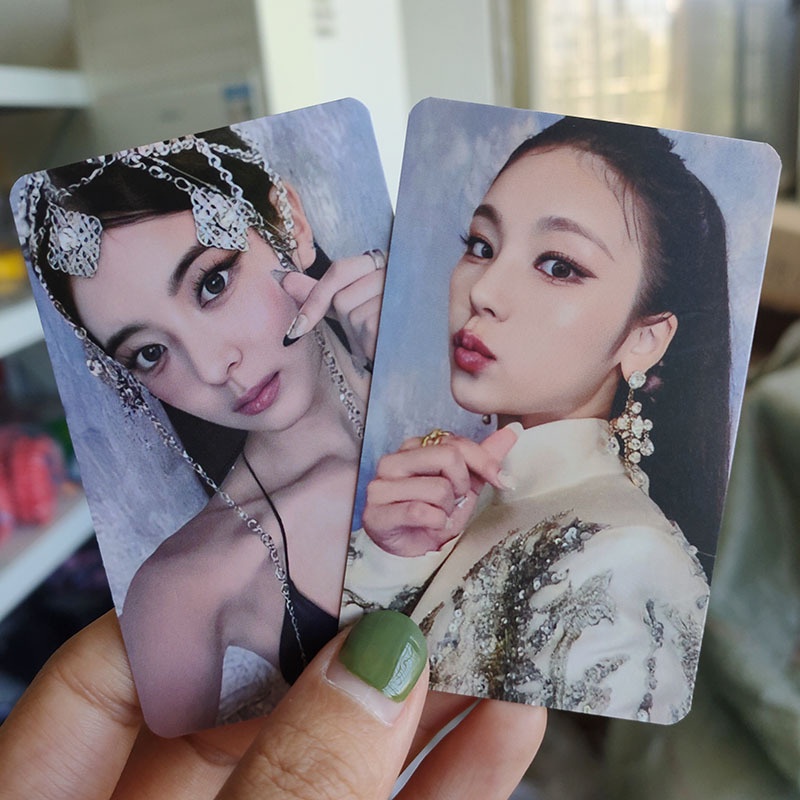 5pcs / set Kartu Pos ITZY photocards 2022 Untuk Koleksi