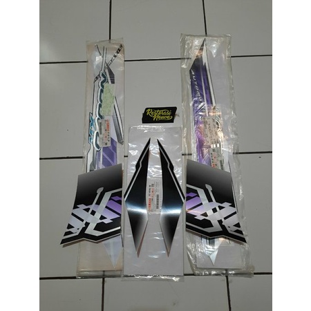 Striping nouvo original Stikcer nouvo original yamaha mx ungu striping nouvo mx original stiker nouv